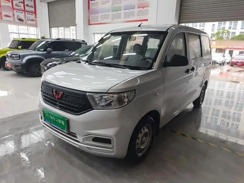 Wuling Hongguang V 2022 1.5L Sporty Edition with Hydraulic Power Steering (LAR) — миниатюра 2