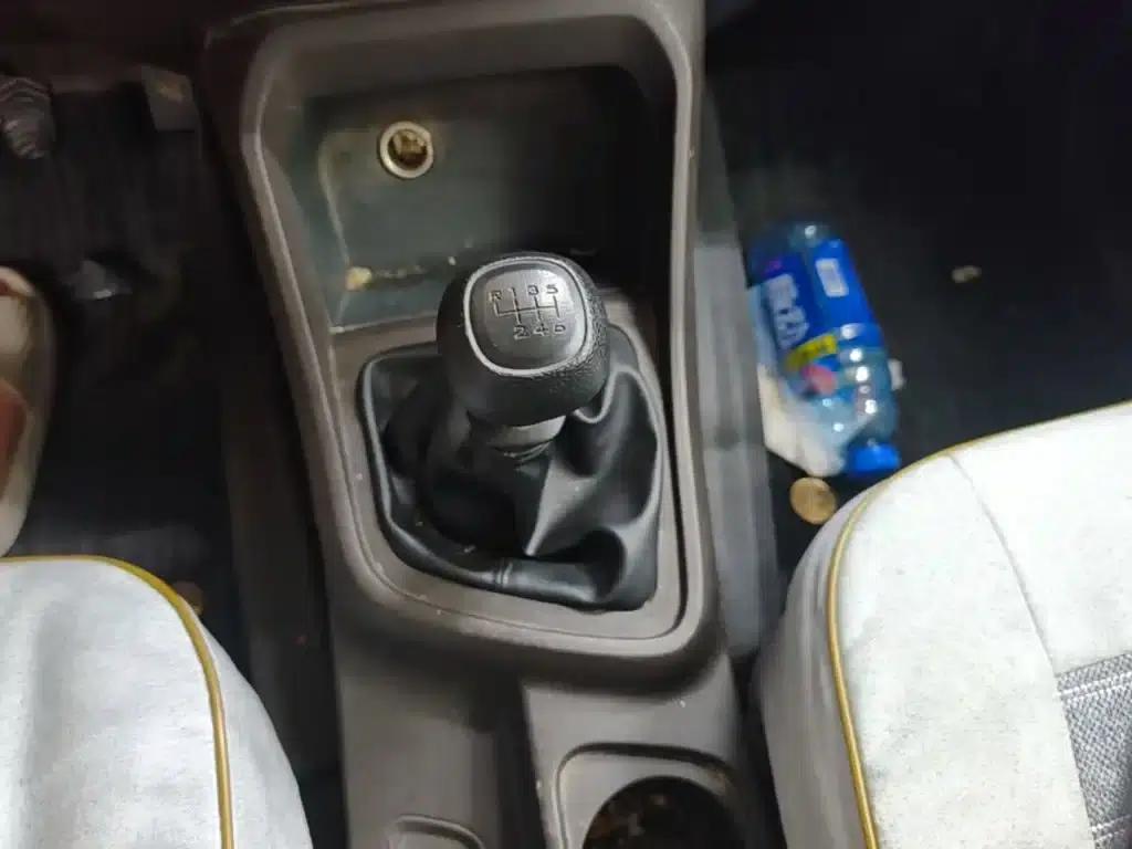 Wuling Hongguang V 2022 1.5L Sporty Edition with Hydraulic Power Steering (LAR) — миниатюра 14
