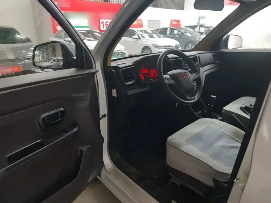 Wuling Hongguang V 2022 1.5L Sporty Edition with Hydraulic Power Steering (LAR) — миниатюра 16