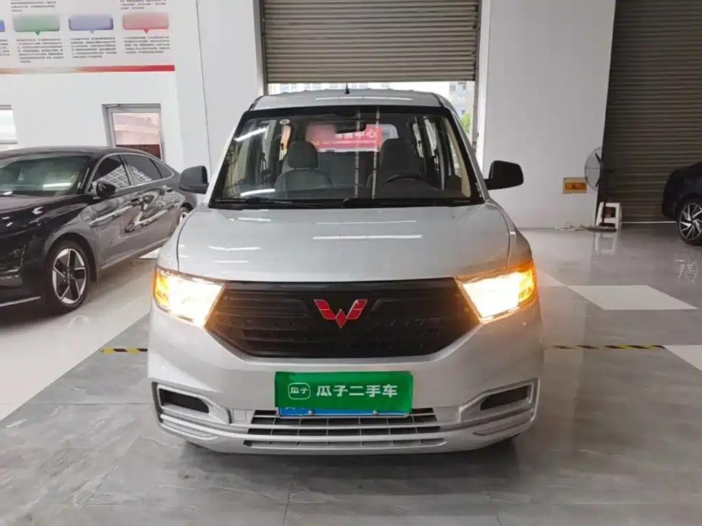 Wuling Hongguang V 2022 1.5L Sporty Edition with Hydraulic Power Steering (LAR) — миниатюра 3