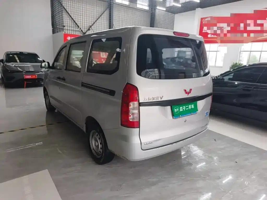 Wuling Hongguang V 2022 1.5L Sporty Edition with Hydraulic Power Steering (LAR) — миниатюра 5