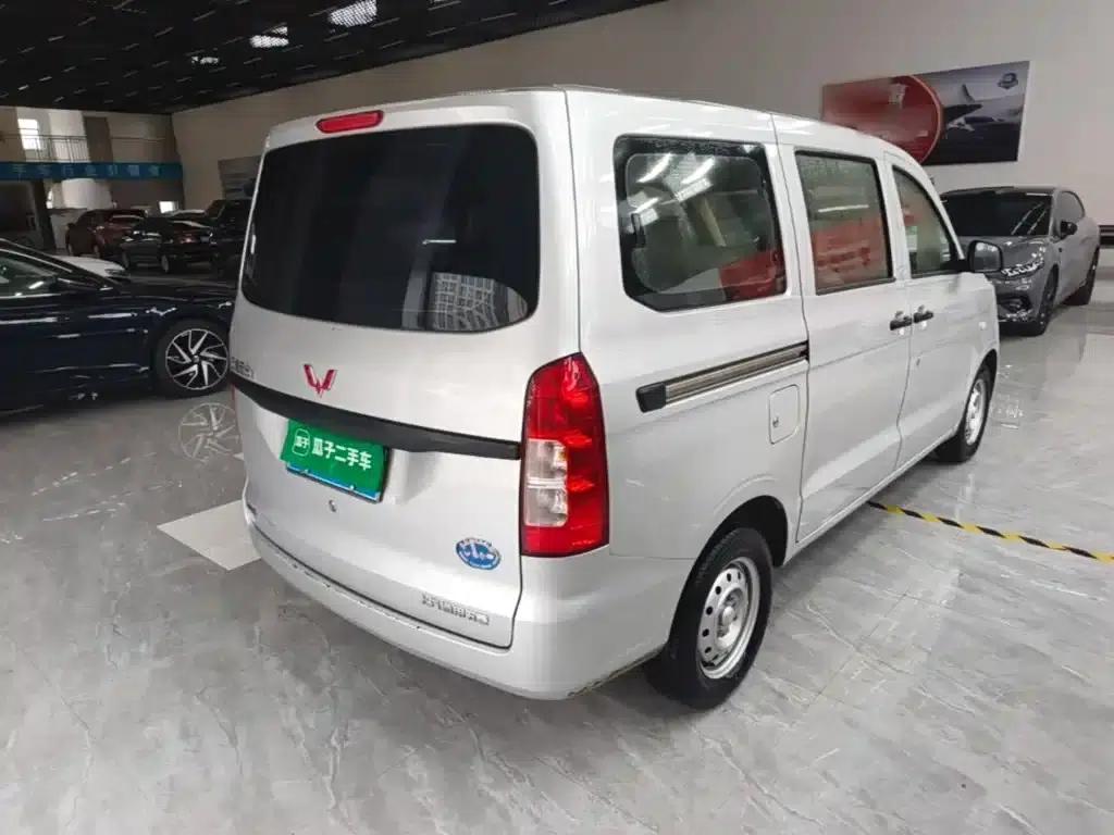 Wuling Hongguang V 2022 1.5L Sporty Edition with Hydraulic Power Steering (LAR) — миниатюра 7