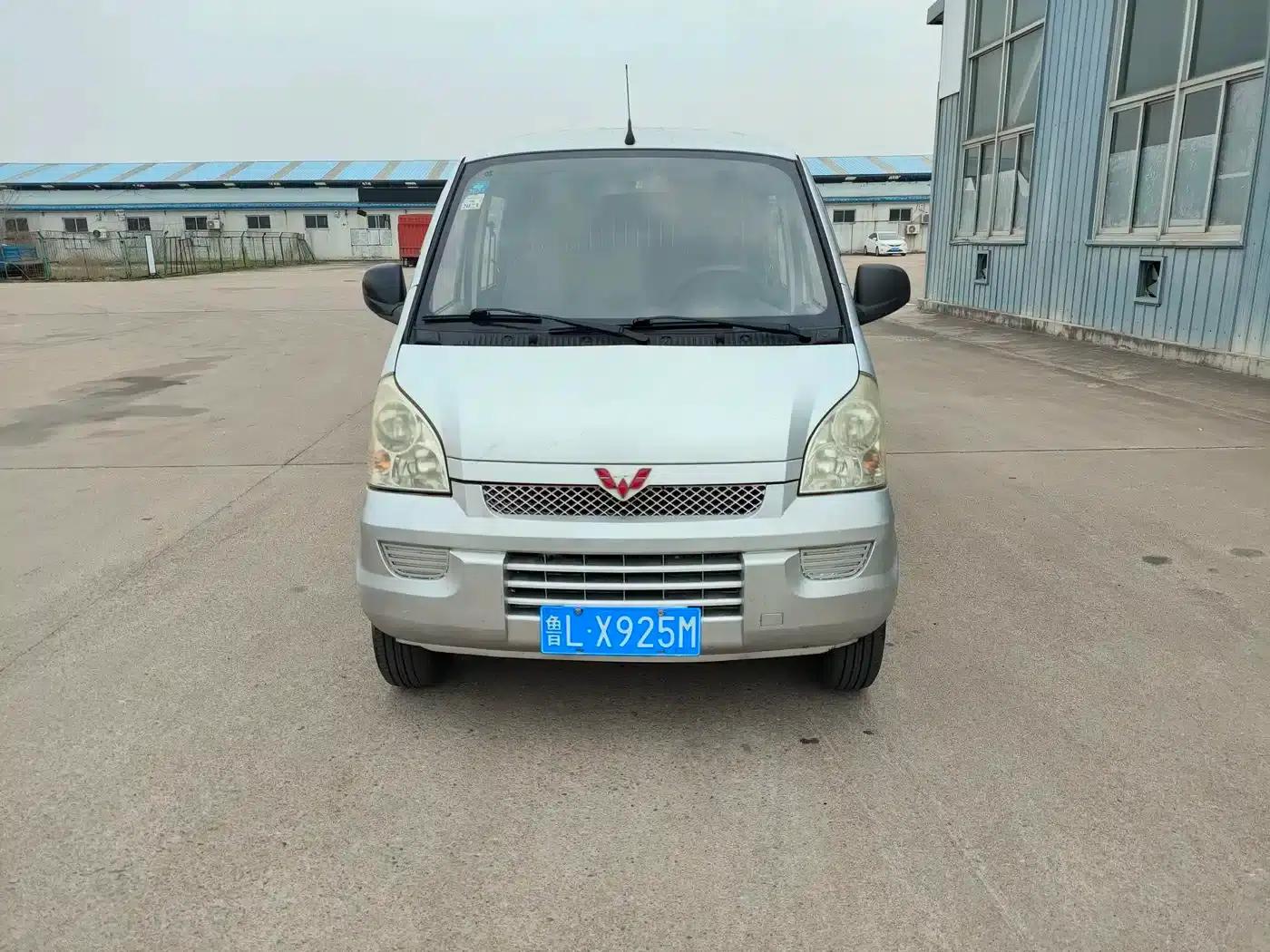 Wuling Rongguang 2014 1.2L S Standard Edition — миниатюра 1