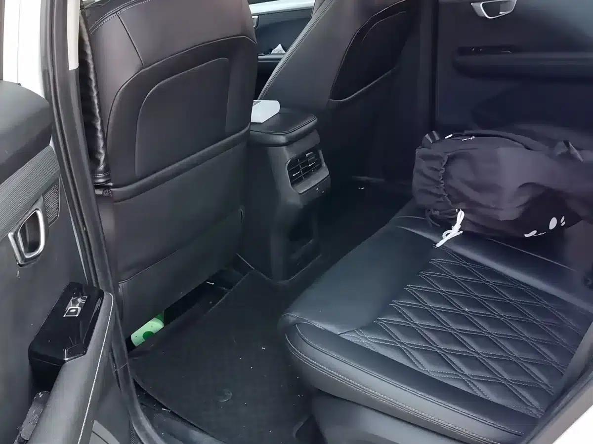 Wuling Xingchen 2022 2.0L DHT Electric Speed Model — миниатюра 5