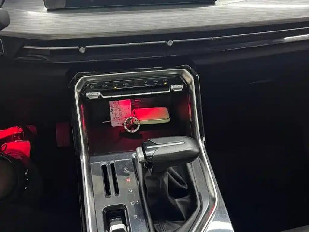 Wuling Xingchen 2021 1.5T CVT Star Edition — миниатюра 13