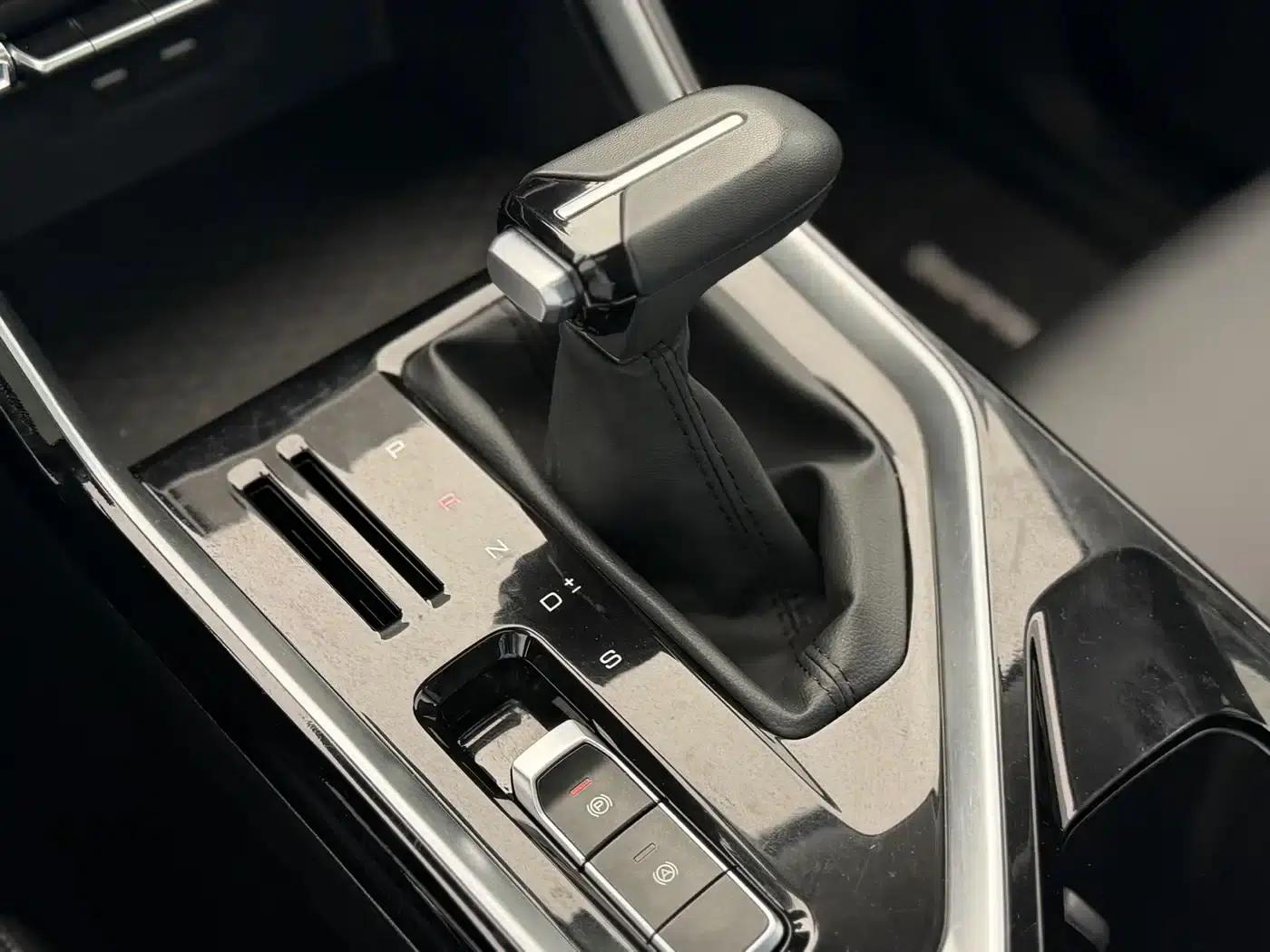 Wuling Xingchen 2021 1.5T CVT Star Edition — миниатюра 11