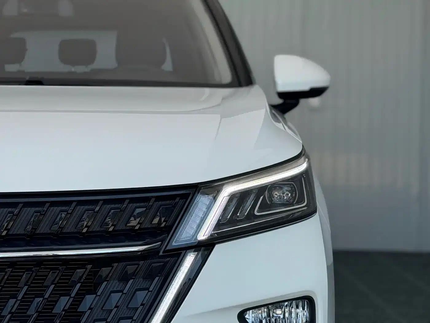 Wuling Xingchen 2021 1.5T CVT Star Edition — миниатюра 5