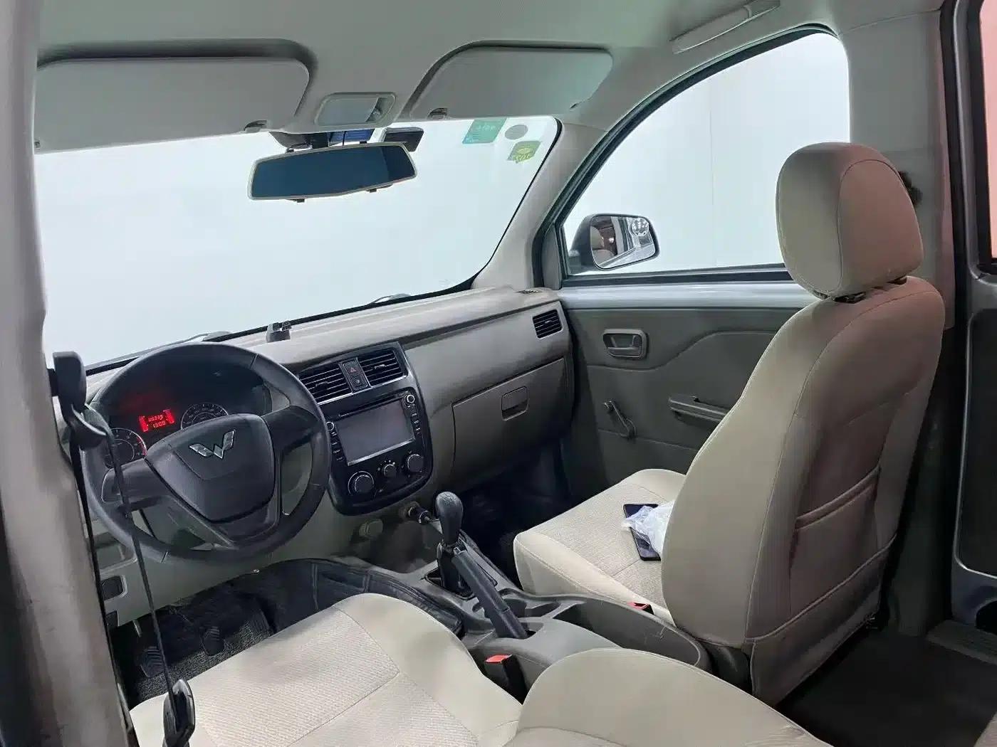 Wuling Rongguang V 2016 1.5L Practical Edition — миниатюра 6