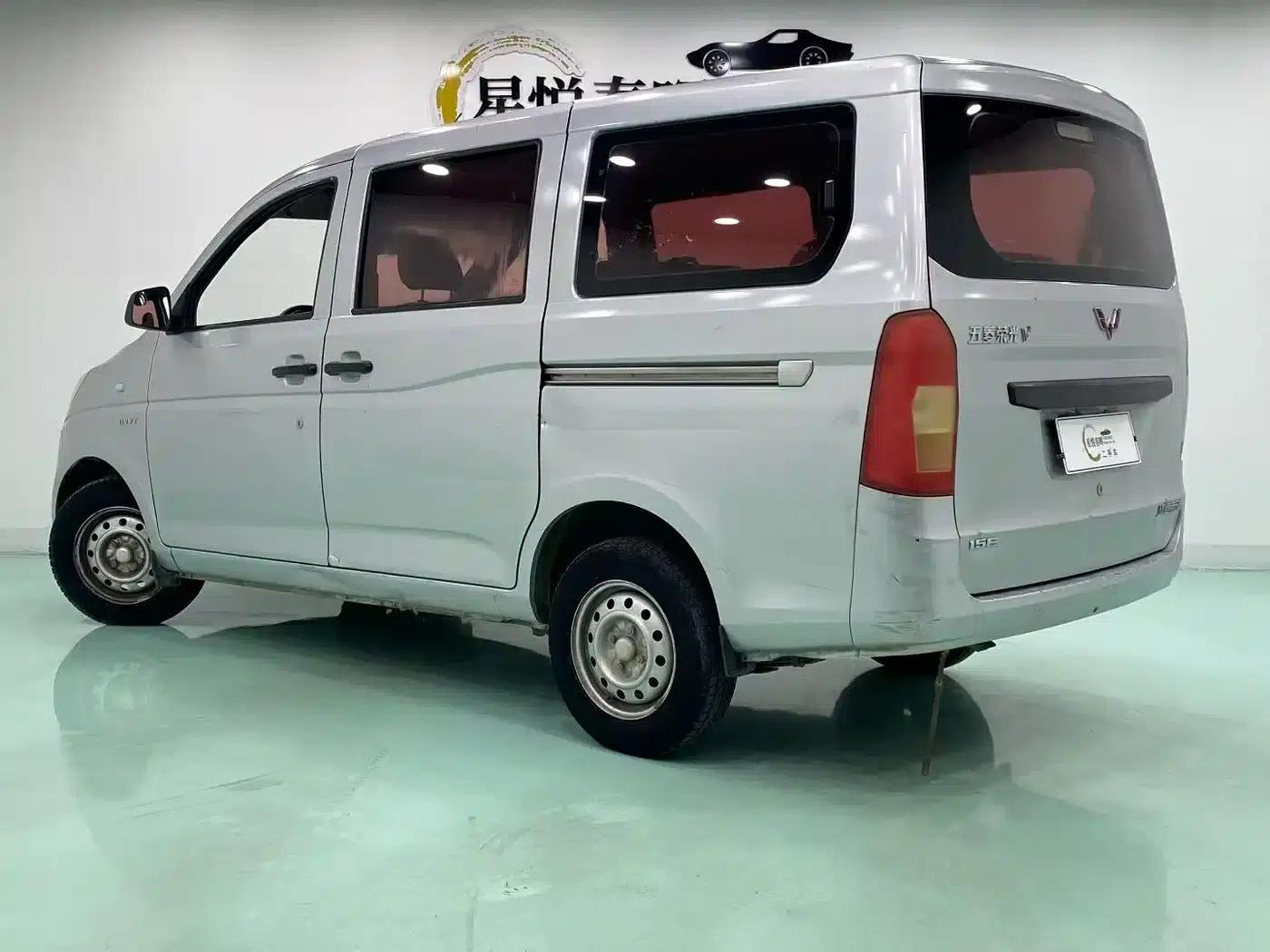 Wuling Rongguang V 2016 1.5L Practical Edition — миниатюра 7