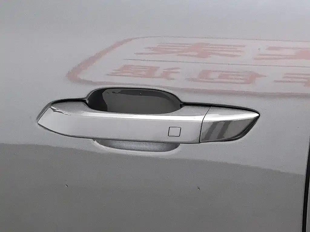 Wuling Xingguang S 2024 Model 130km Navigator Edition — миниатюра 18