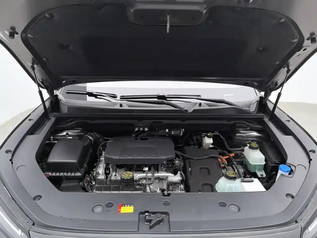 Wuling Xingguang S 2024 Model 130km Navigator Edition — миниатюра 6