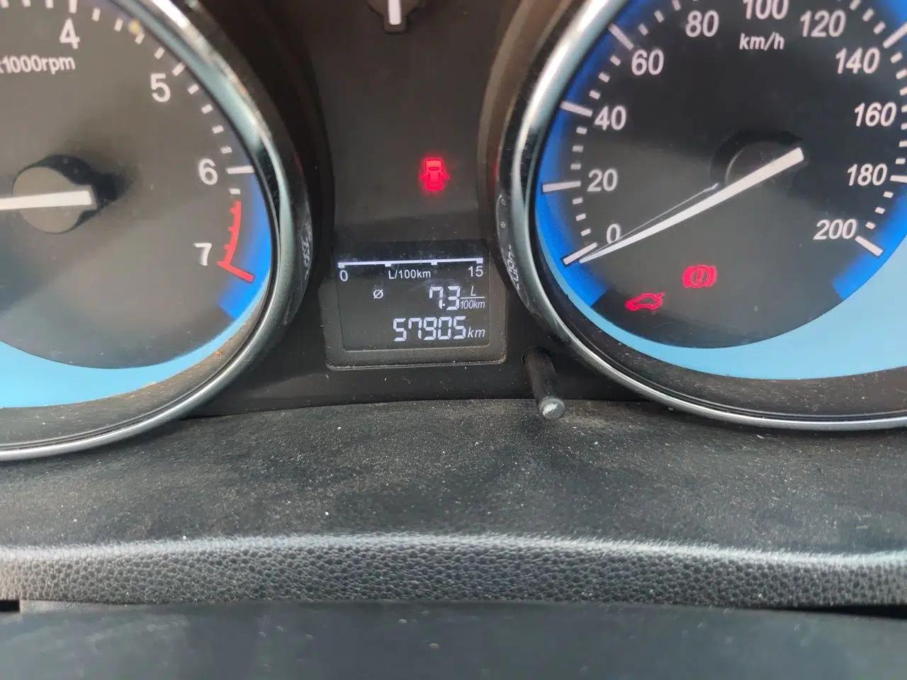 Cowin C3 2015 1.5L Manual Blue Diamond Model — миниатюра 12