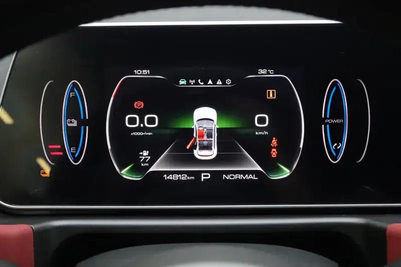 ORA Good Cat GT 2023 Magnolia Edition 401km Luxury Model — миниатюра 15