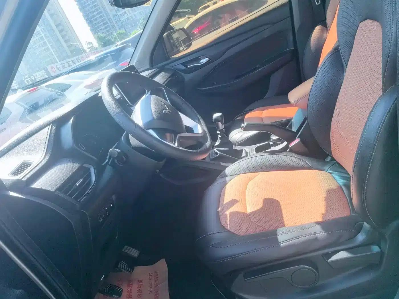 Wuling Hongguang S3 2018 1.5L Manual Comfort Model (National V Emission Standard) — миниатюра 8