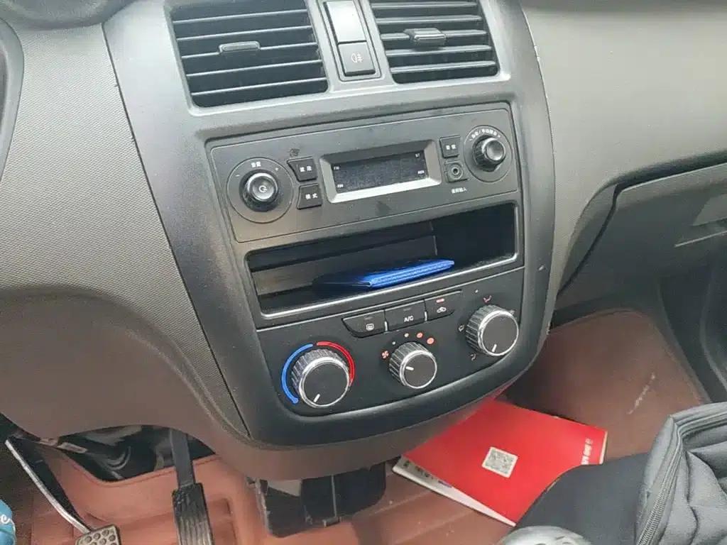 Wuling Rongguang S 2021 1.2L Basic 2-Seater with Closed Windows (LSI) — миниатюра 13