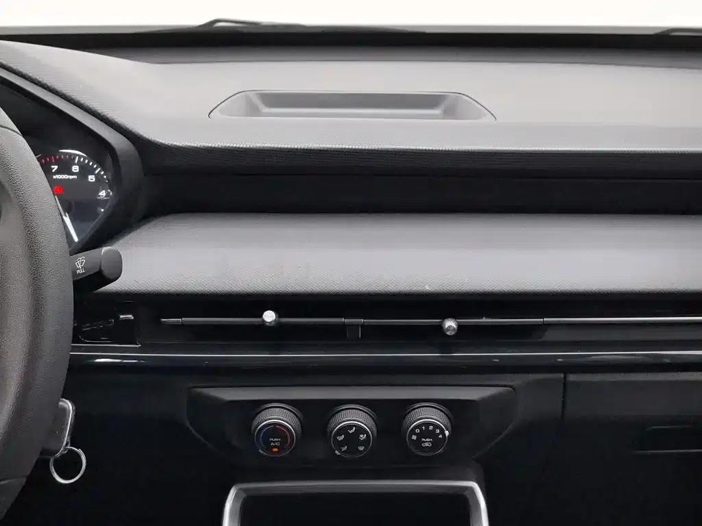 Wuling Xingchi 2022 1.5L Manual Freestyle — миниатюра 12