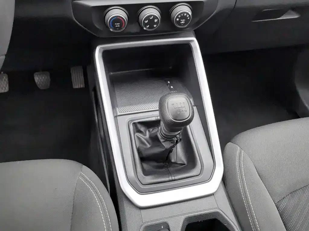 Wuling Xingchi 2022 1.5L Manual Freestyle — миниатюра 13