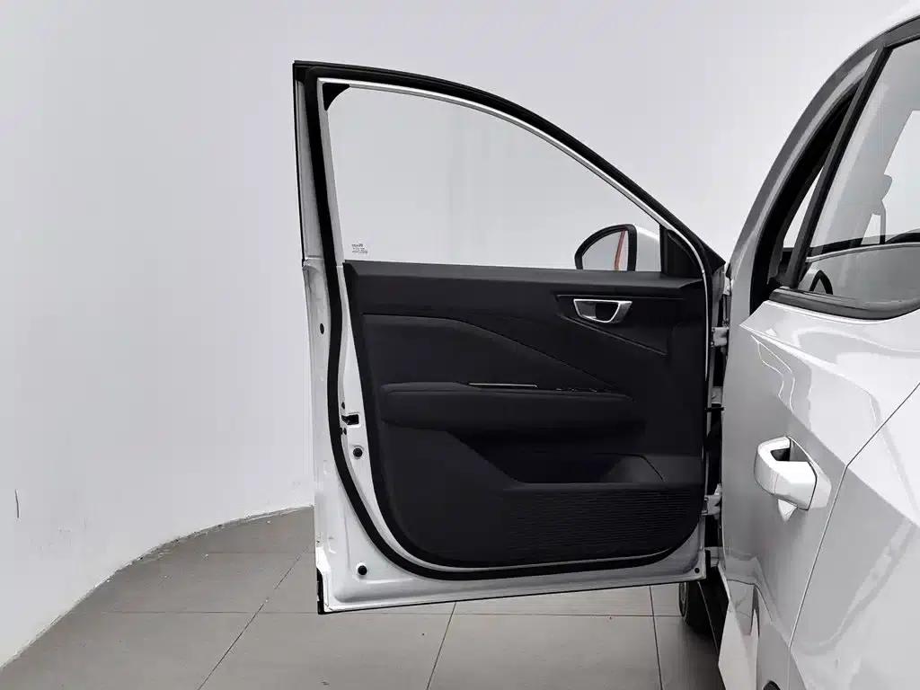 Wuling Xingchi 2022 1.5L Manual Freestyle — миниатюра 8