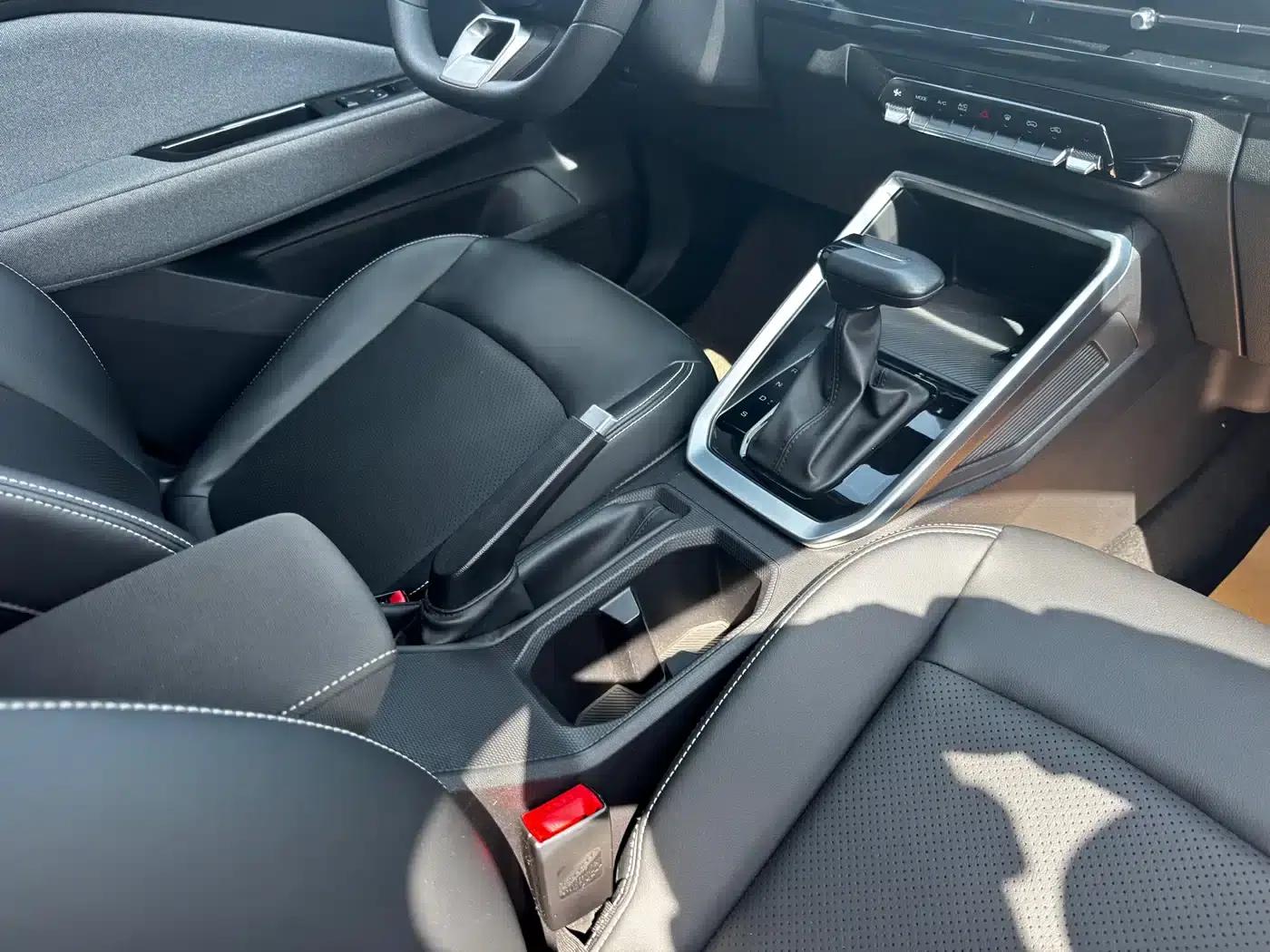 Wuling Xingchi 2022 1.5T CVT Trendy Edition — миниатюра 6