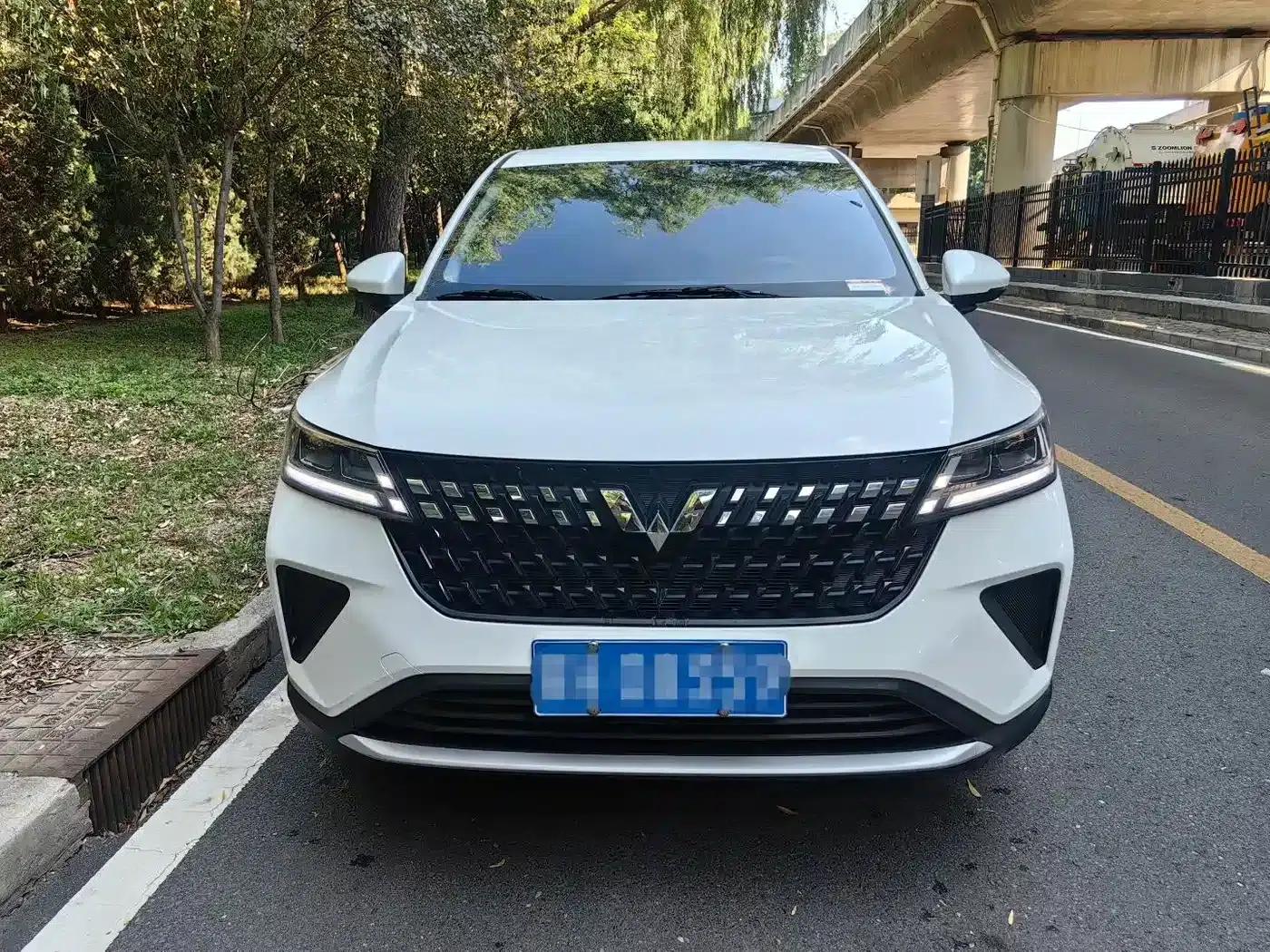 Wuling Xingchi 2022 1.5L CVT Enjoyable Model — миниатюра 2