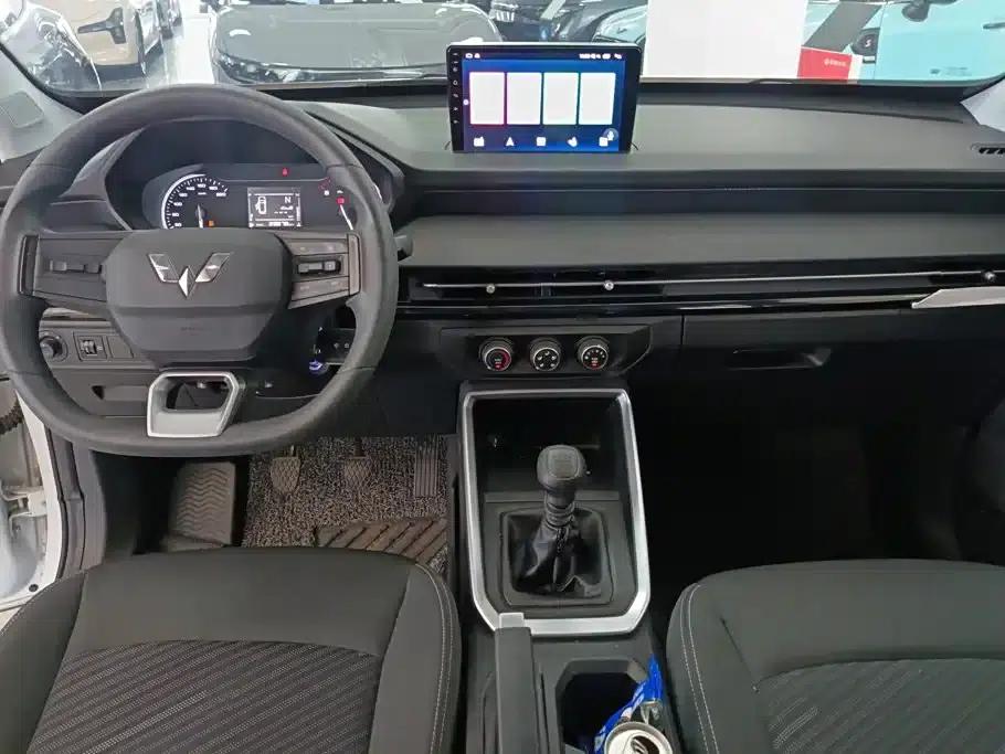 Wuling Xingchi 2022 1.5L Manual Freestyle — миниатюра 12
