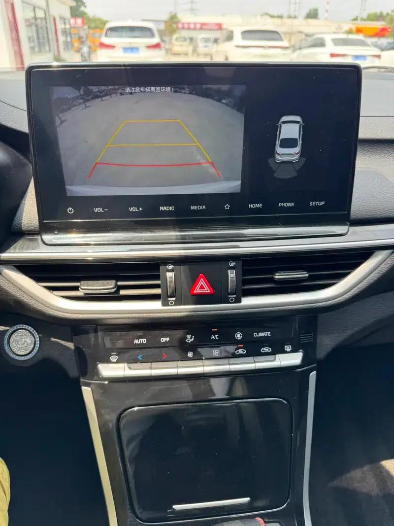Kia K3 2021 Facelift 1.5L CVT Fashion Edition — миниатюра 17