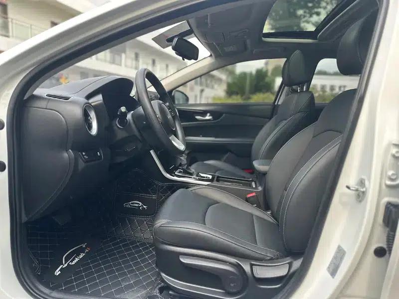 Kia K3 2021 1.5L IVT Luxury Edition — миниатюра 13
