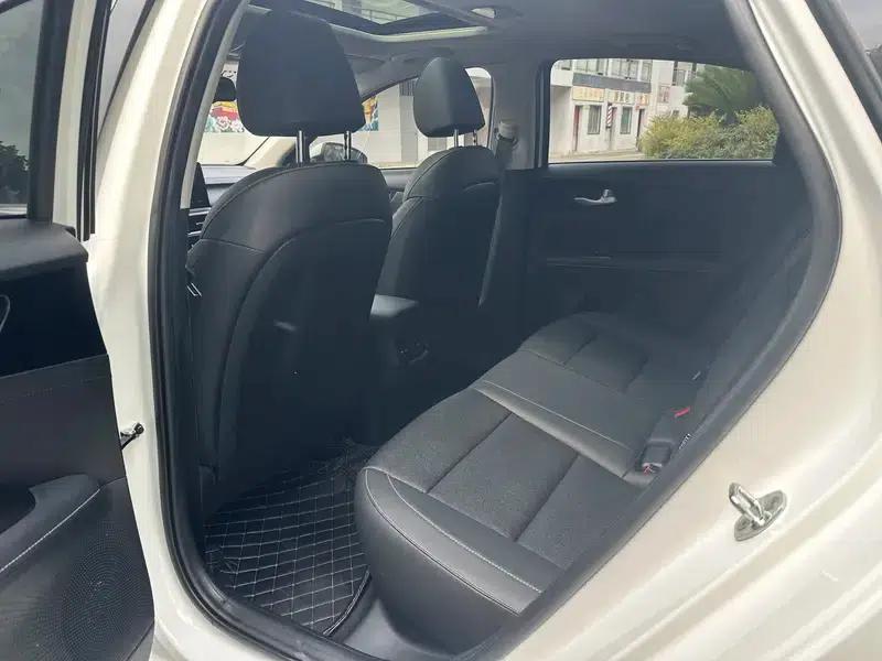 Kia K3 2021 1.5L IVT Luxury Edition — миниатюра 14