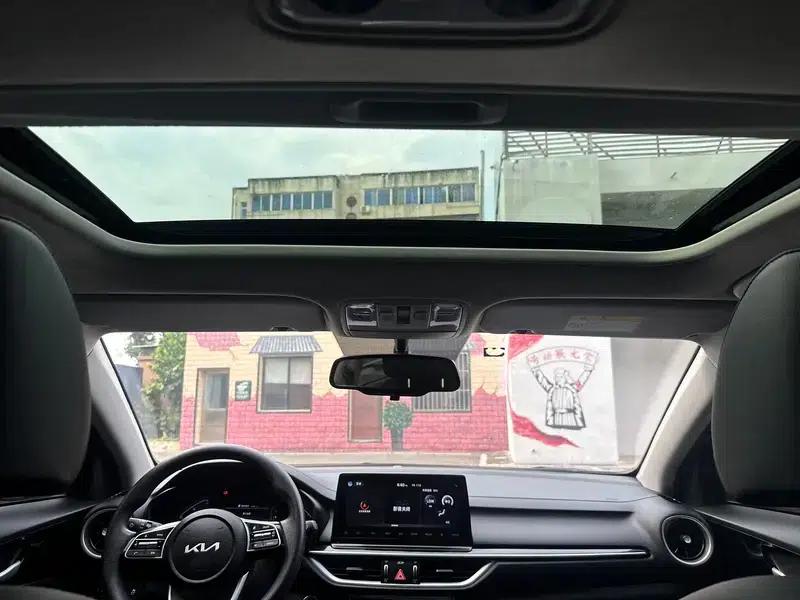 Kia K3 2021 1.5L IVT Luxury Edition — миниатюра 7