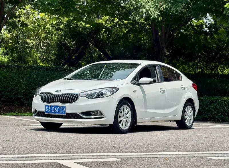 Kia K3 2013 1.6L Automatic GL — миниатюра 1