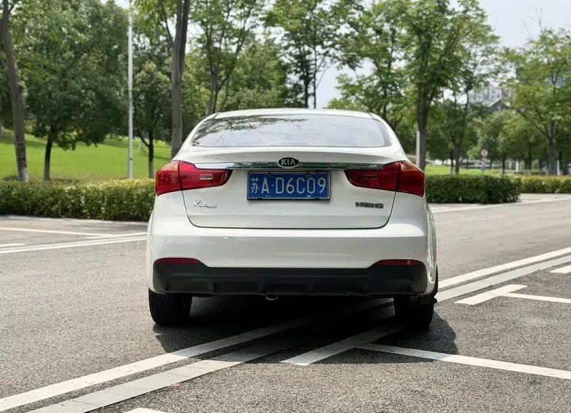Kia K3 2013 1.6L Automatic GL — миниатюра 5