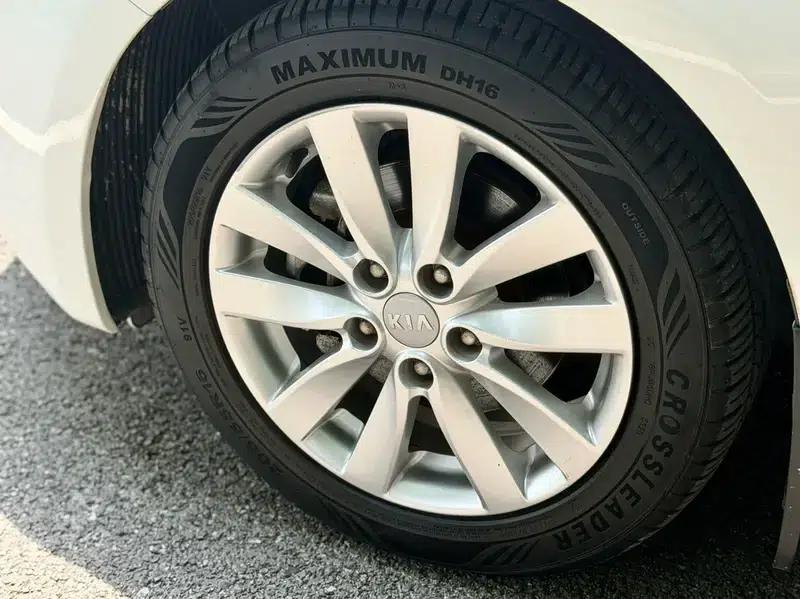 Kia K3 2013 1.6L Automatic GL — миниатюра 7