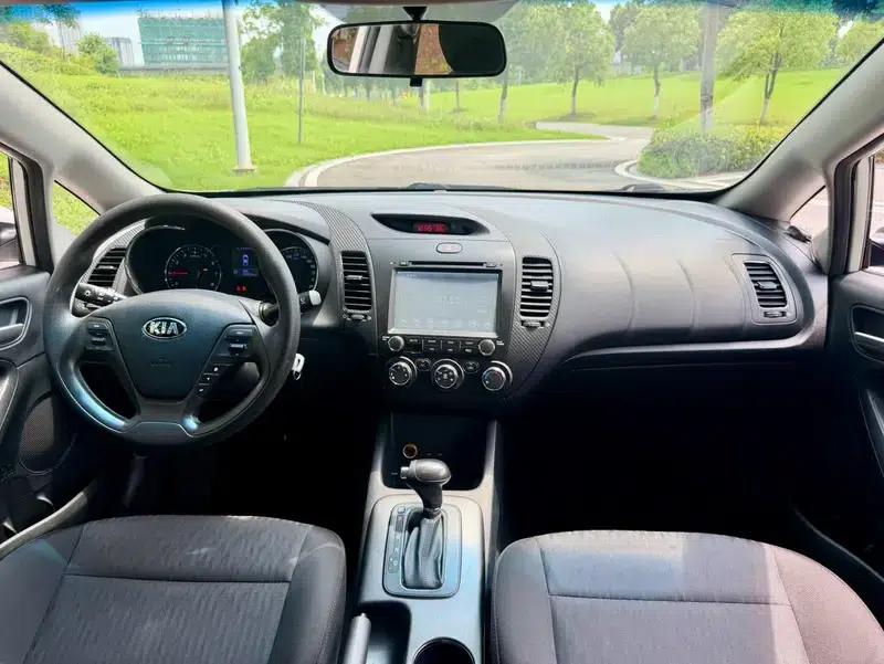 Kia K3 2013 1.6L Automatic GL — миниатюра 9