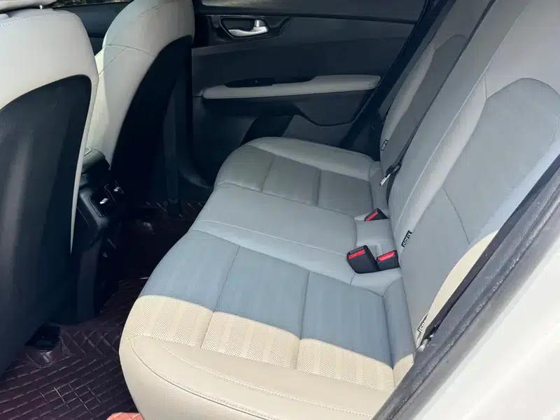 Kia K3 2023 1.4T DCT Luxury Edition — миниатюра 24