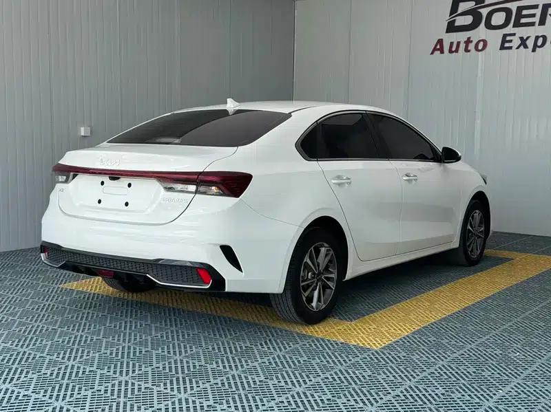 Kia K3 2023 1.4T DCT Luxury Edition — миниатюра 6
