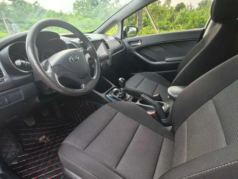 Kia K3 2016 1.6L Manual GL — миниатюра 8