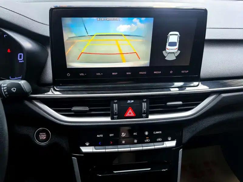 Kia K3 2021 1.5L IVT Fashion Edition — миниатюра 15