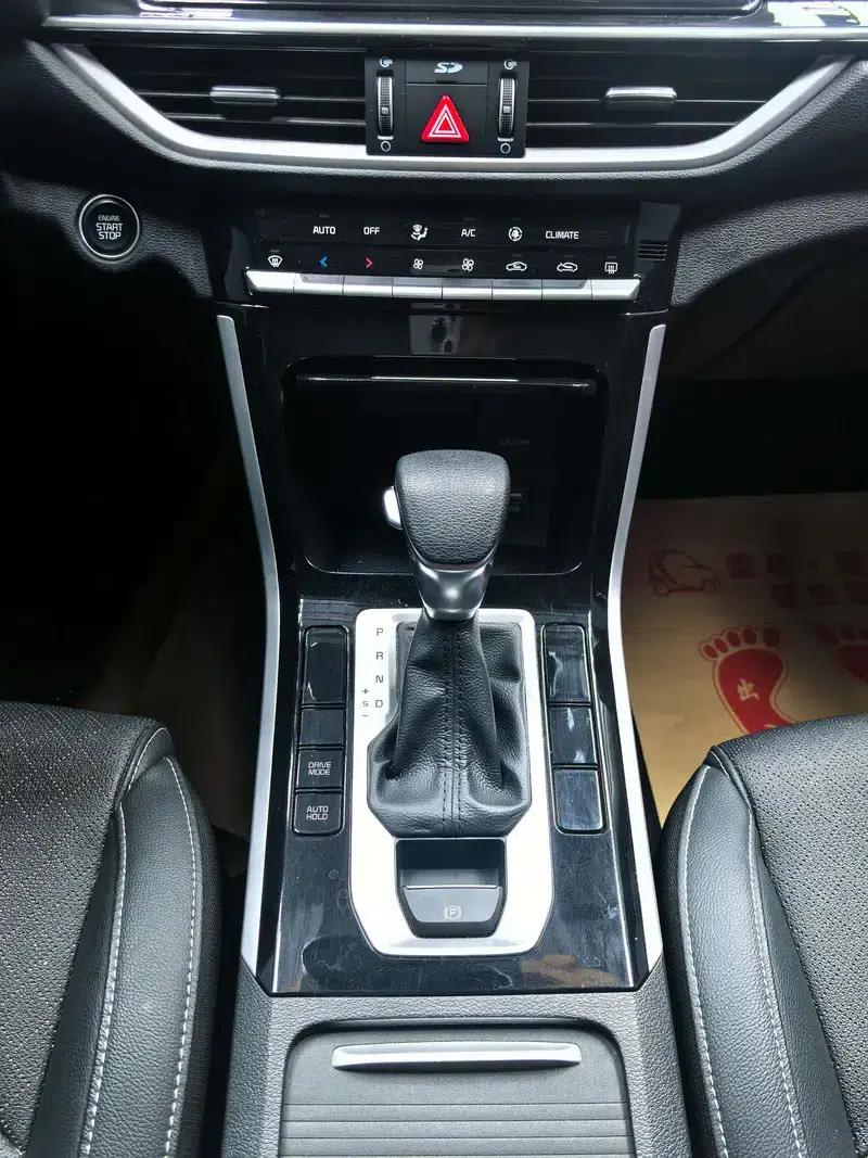 Kia K3 2021 1.5L IVT Fashion Edition — миниатюра 17