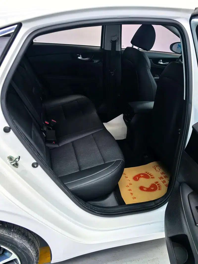 Kia K3 2021 1.5L IVT Fashion Edition — миниатюра 10