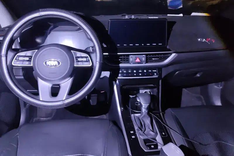 Kia K3 2019 1.5L CVT Elite Edition — миниатюра 13