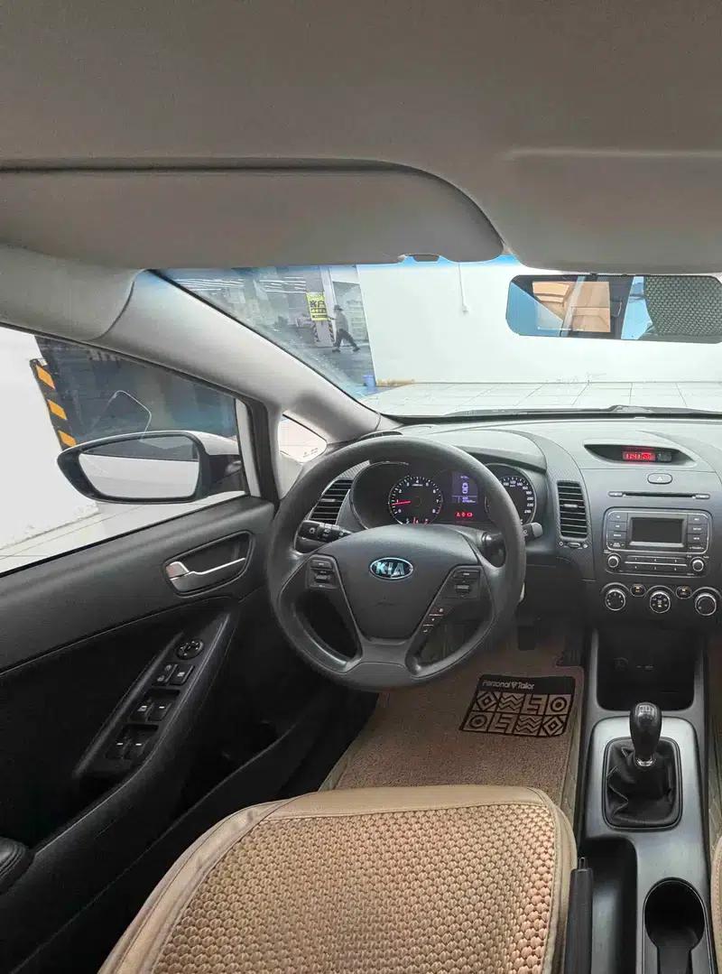 Kia K3 2015 1.6L Manual GL — миниатюра 5