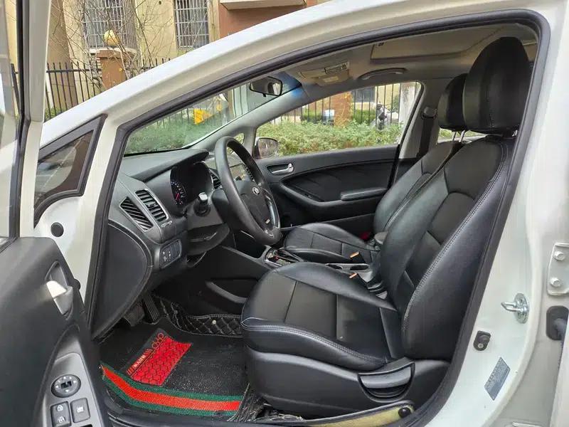 Kia K3 2016 1.6L Automatic GLS — миниатюра 8
