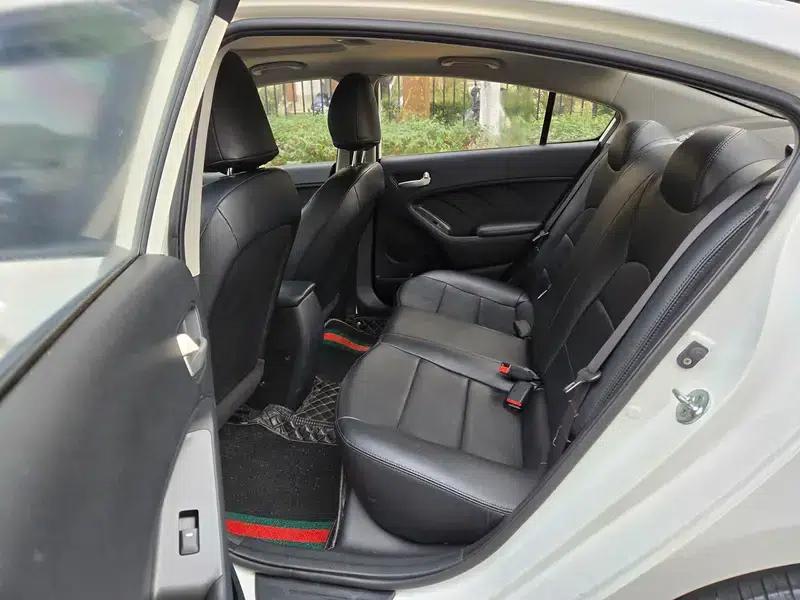 Kia K3 2016 1.6L Automatic GLS — миниатюра 9