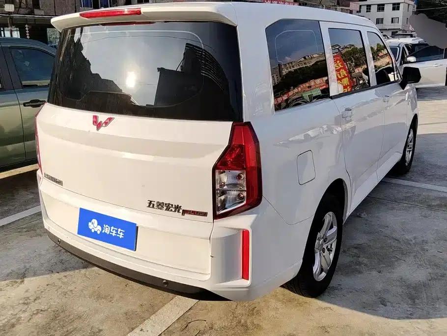 Wuling Hongguang PLUS 2020 1.5L Manual Comfort 7-Seater — миниатюра 3