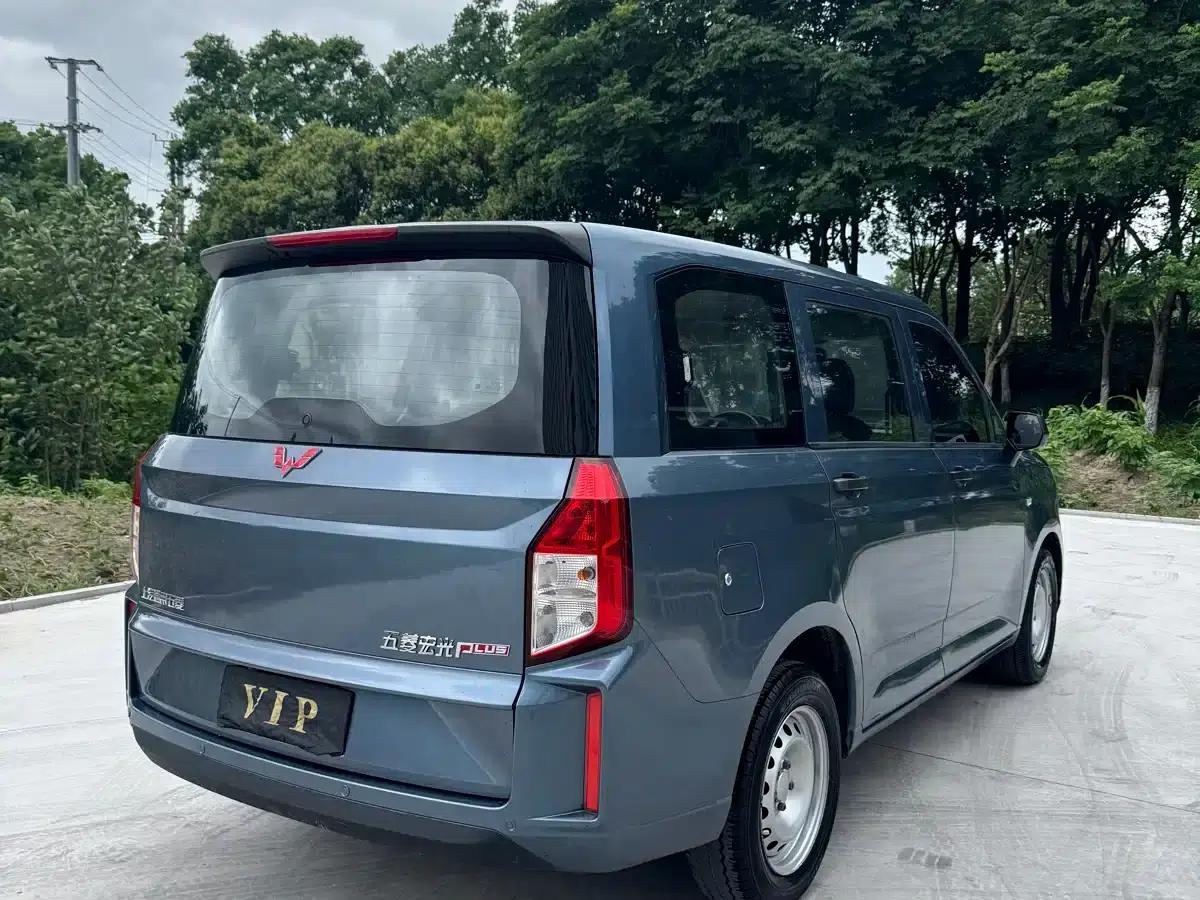 Wuling Hongguang PLUS 2019 1.5T Manual Standard 5-Seater — миниатюра 4