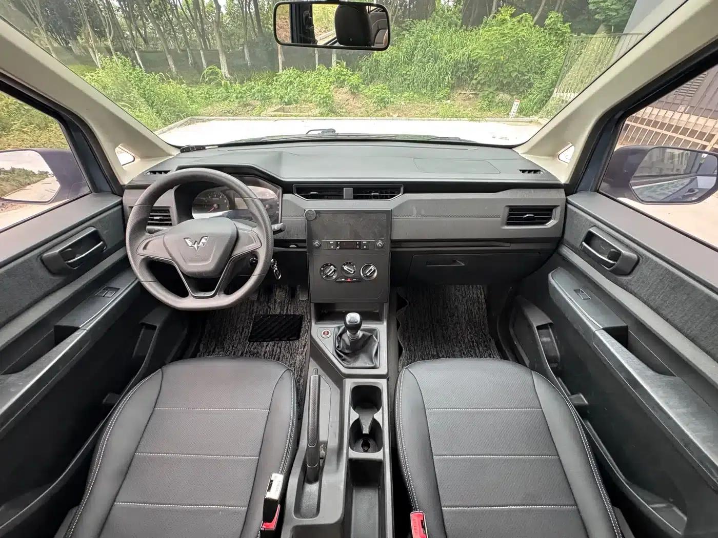 Wuling Hongguang PLUS 2019 1.5T Manual Standard 5-Seater — миниатюра 6