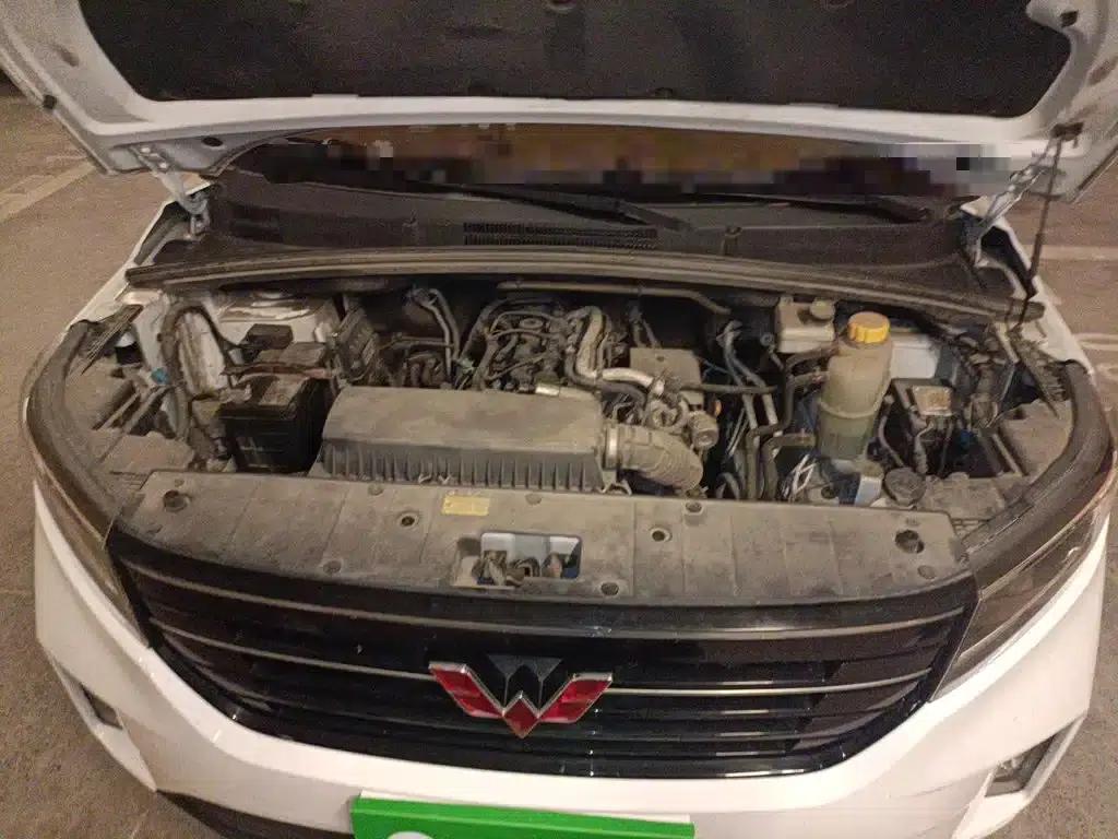Wuling Hongguang PLUS 2019 1.5T Manual Deluxe 7-Seater — миниатюра 11