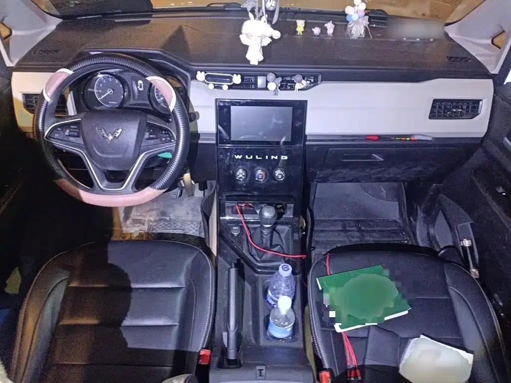 Wuling Hongguang PLUS 2019 1.5T Manual Deluxe 7-Seater — миниатюра 13