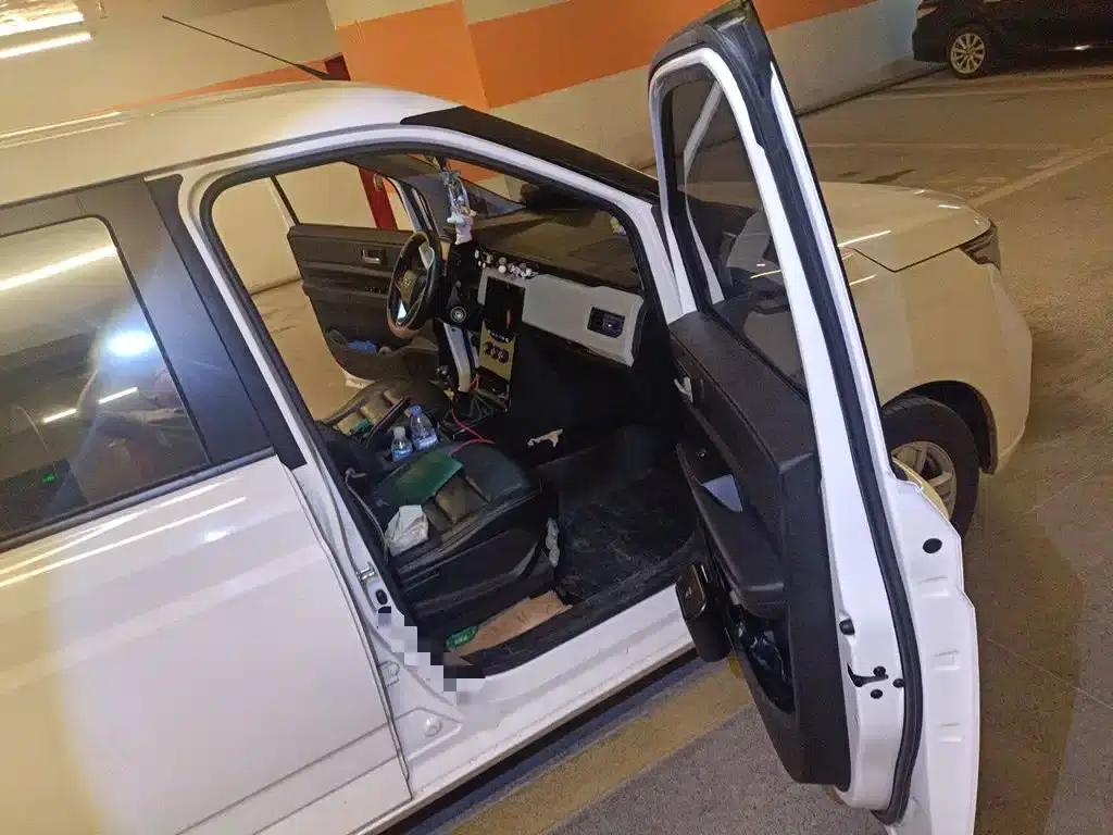 Wuling Hongguang PLUS 2019 1.5T Manual Deluxe 7-Seater — миниатюра 20