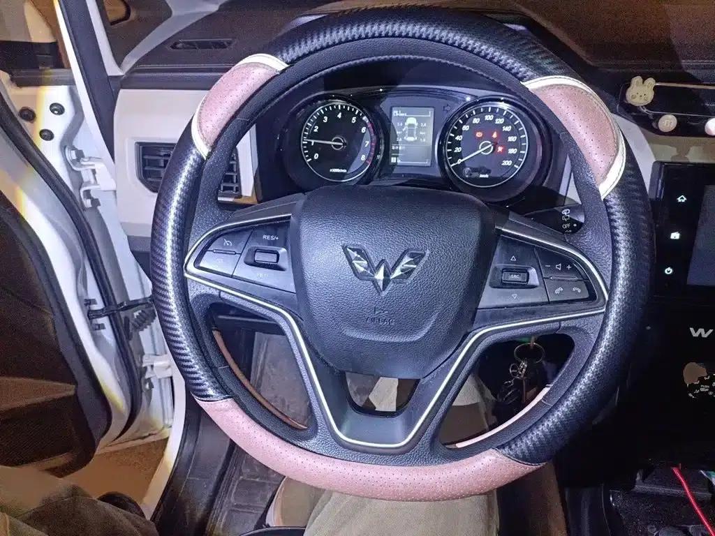 Wuling Hongguang PLUS 2019 1.5T Manual Deluxe 7-Seater — миниатюра 3
